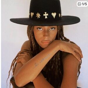 Lack of Color Black Rancher Wool Felt Hat with Gold Charm Band – Size S (55cm)